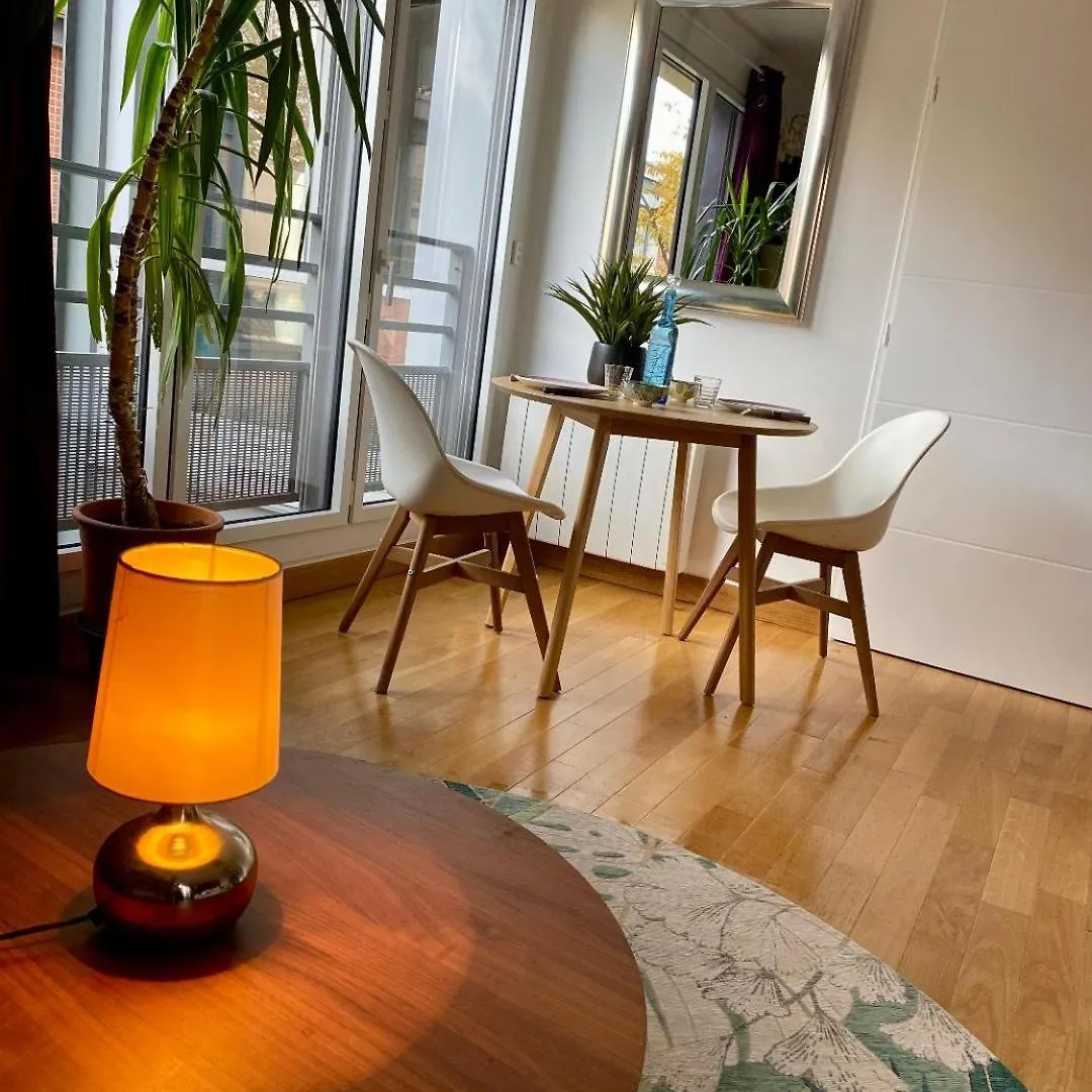 Apartament Paris-Versailles-Cosy-Calme-Wifi 0*, Paryż Francja